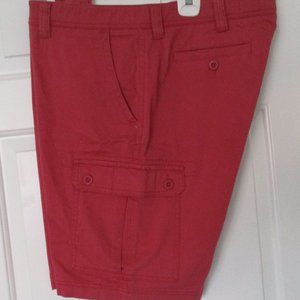 St. John's Bay Flat Front Rose Red Cotton Stretch Denim Cargo Short NWOT - 42W*